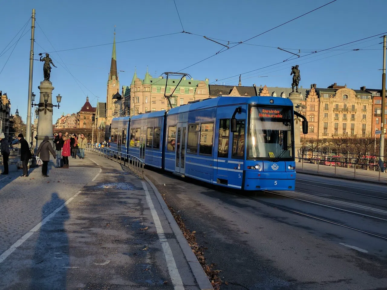 Korsa Stockholm som en lokal, bro för bro